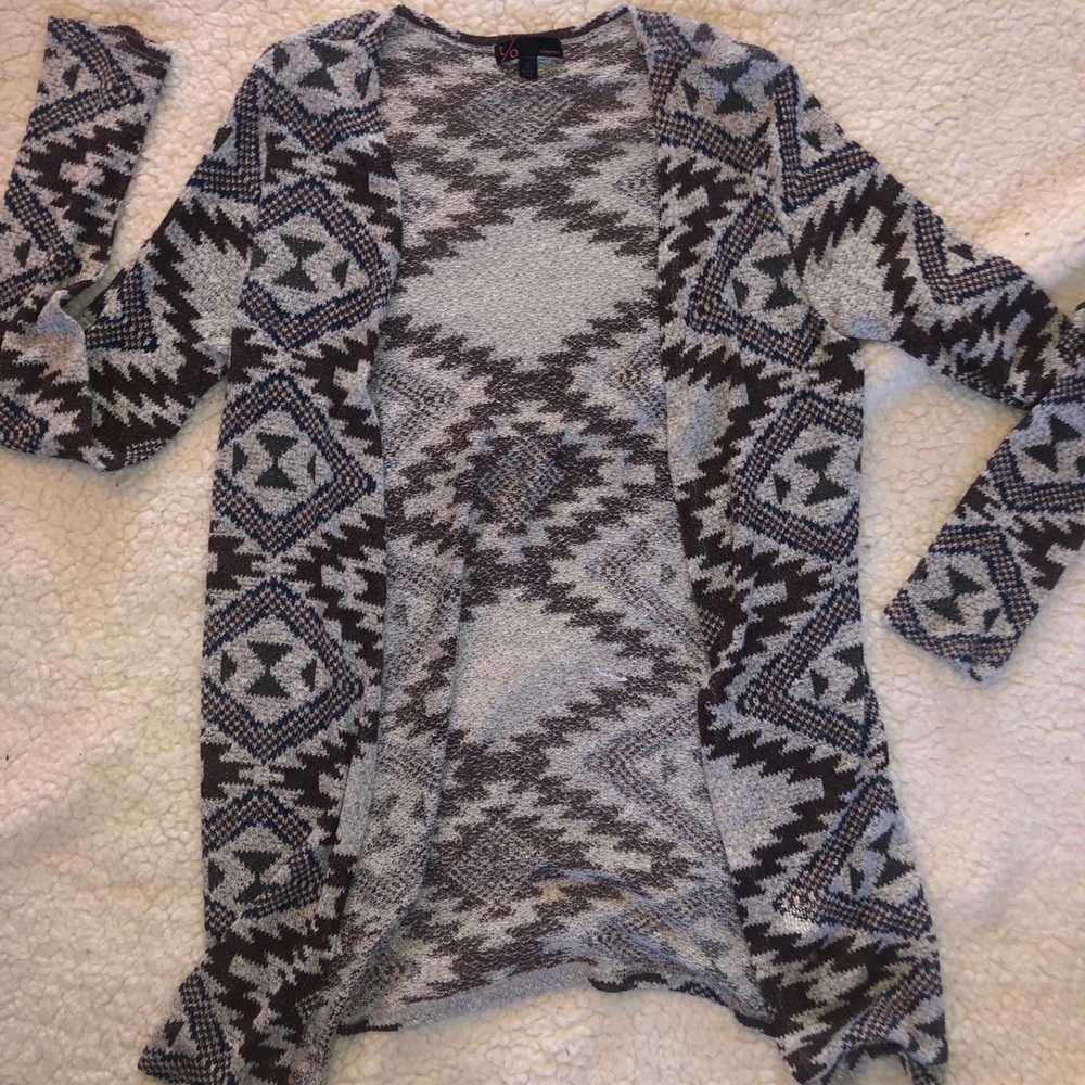 Sweater/Cardigan
